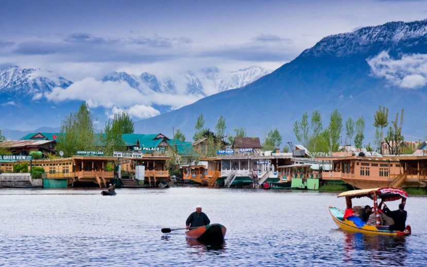 Top 10 Must Visit Tourist Places in Kashmir